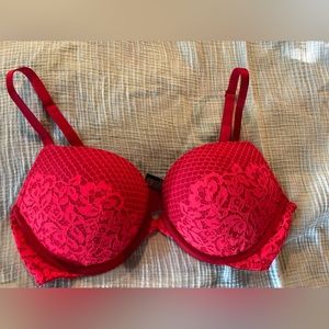 Victoria’s Secret VERY SEXY Push Up Bra